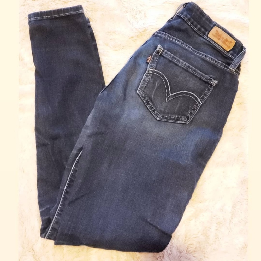 Levi's